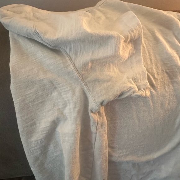 American Eagle soft White T-Shirt - Picture 5 of 6